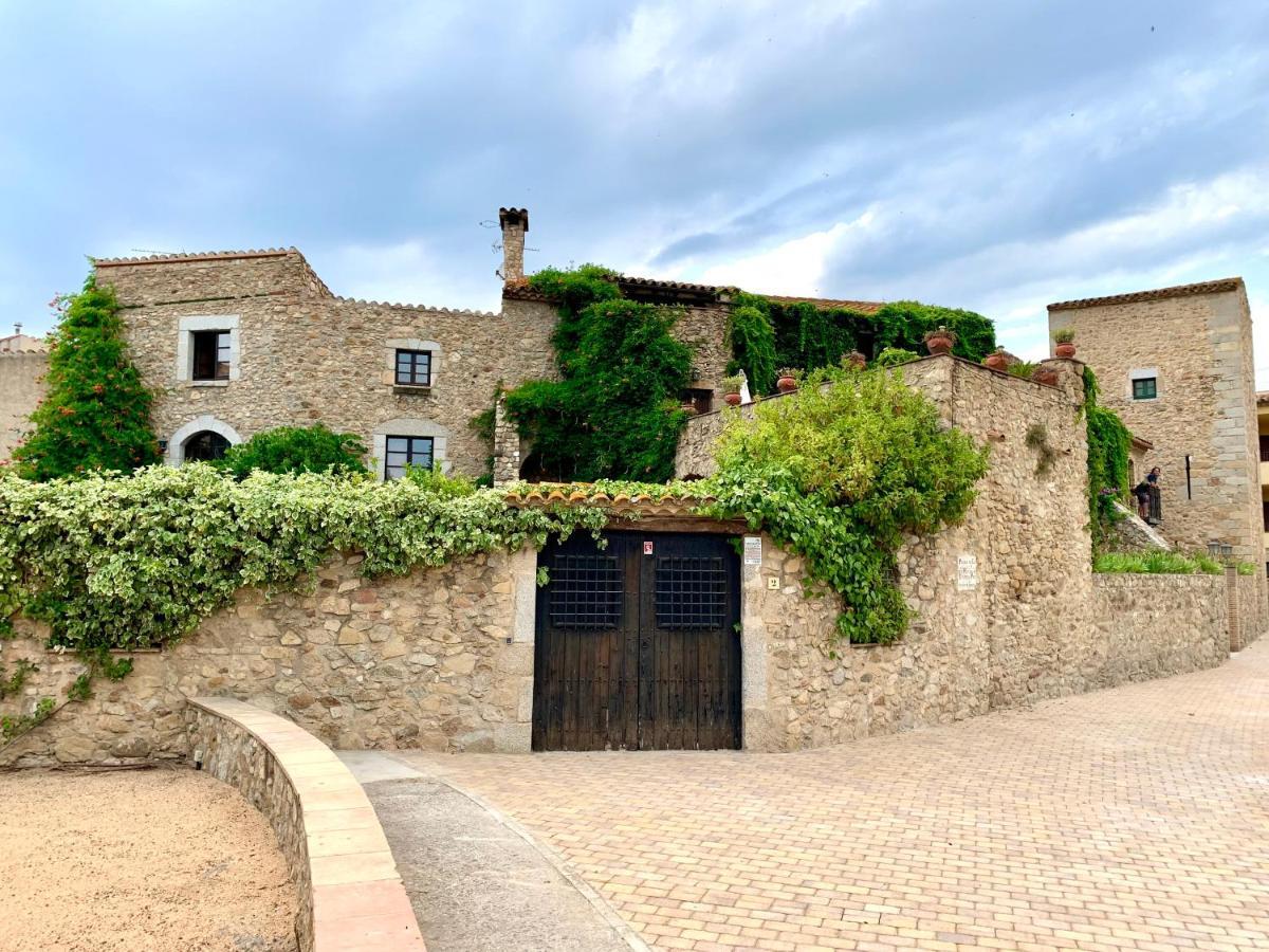 Capmany Els Racons Del Fort Castle In Wine Territory מראה חיצוני תמונה