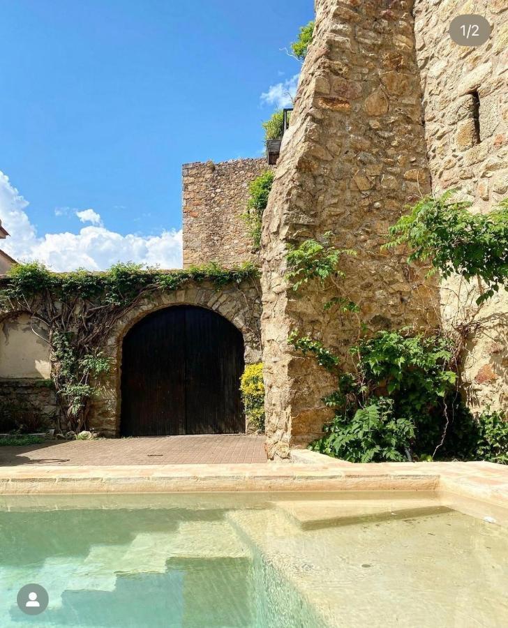 Capmany Els Racons Del Fort Castle In Wine Territory מראה חיצוני תמונה