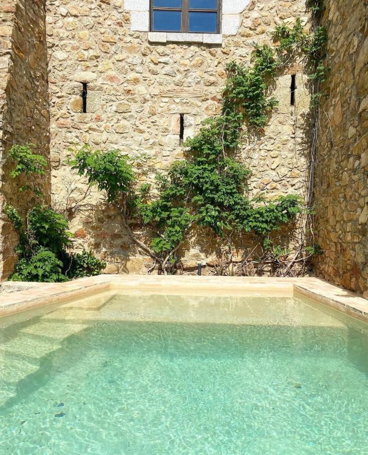 Capmany Els Racons Del Fort Castle In Wine Territory מראה חיצוני תמונה